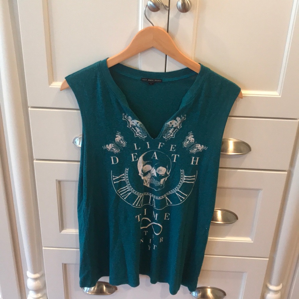 graphic t-shirt